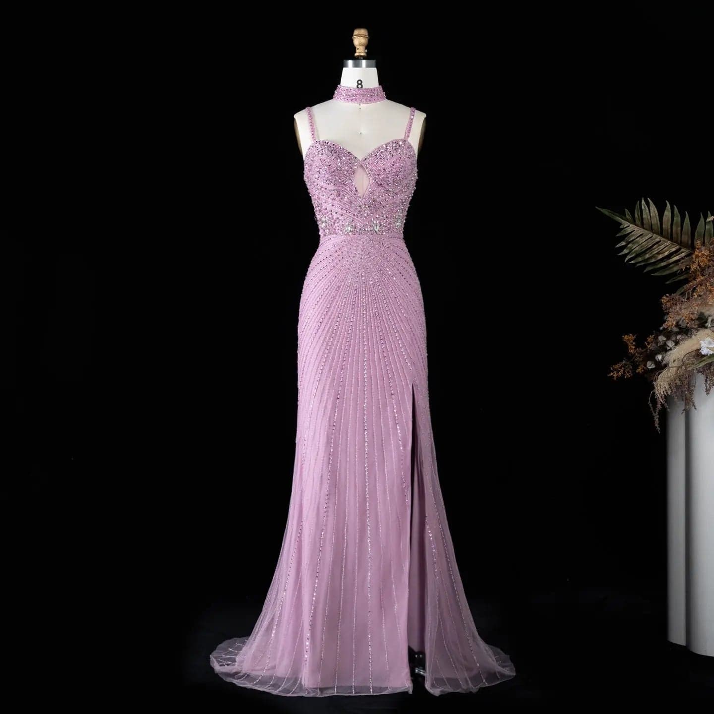 فستان سهرة بقصة حورية البحر مزين بالخرز وشق جانبي مرتفع SS188