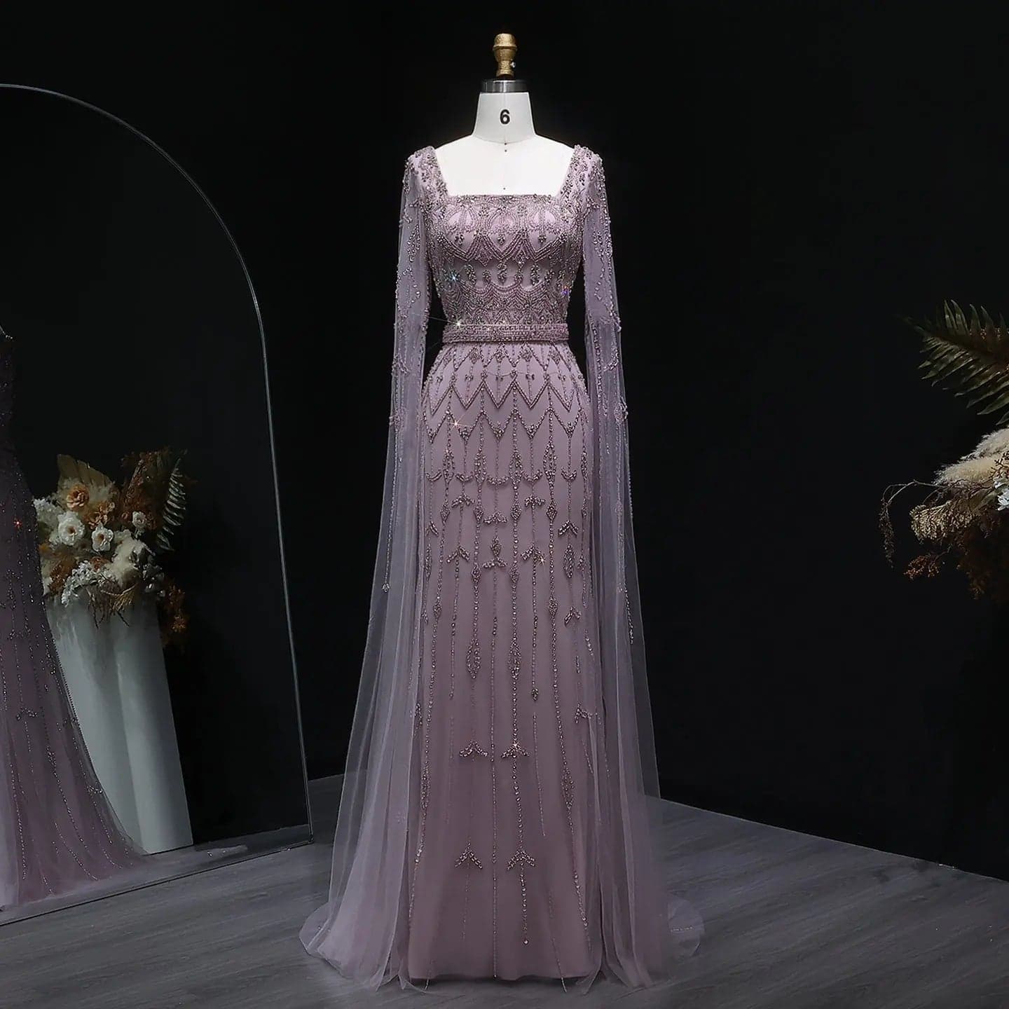 فستان سهرة مزين بالخرز بأكمام كاب SS089