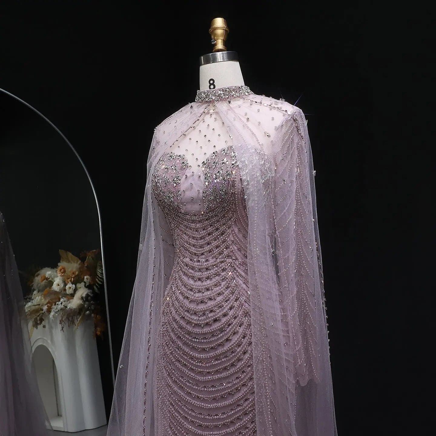 فستان سهرة بقصة حورية البحر مع كاب شفاف مزين بالخرز SS165