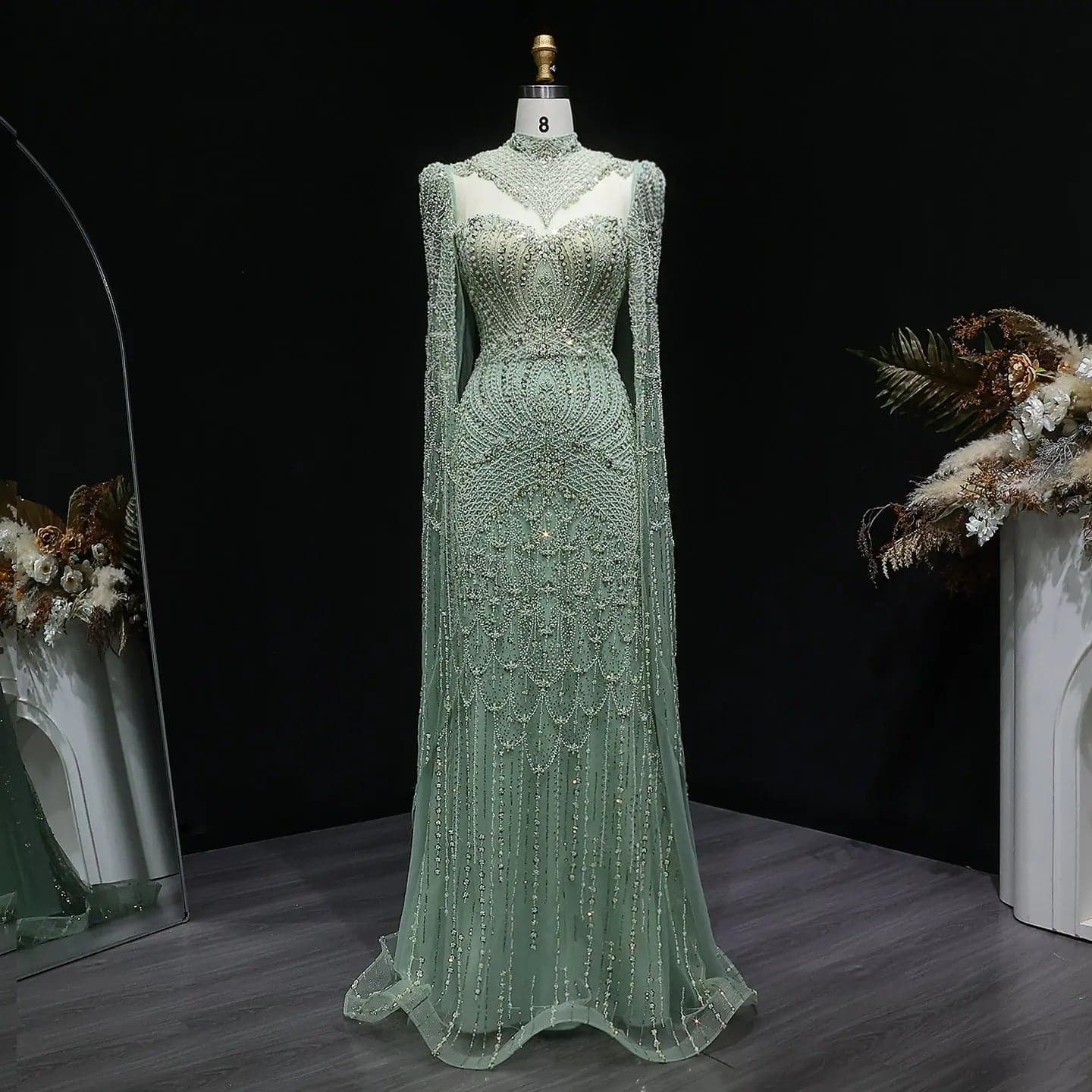 فستان سهرة مزين بالخرز بأكمام كاب SS079