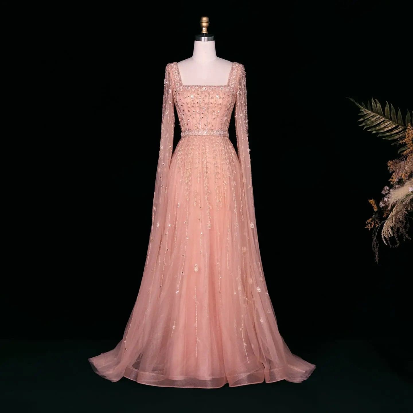 فستان سهرة بقصة A-line وياقة مربعة وأكمام كاب مرصع بالخرز SS494