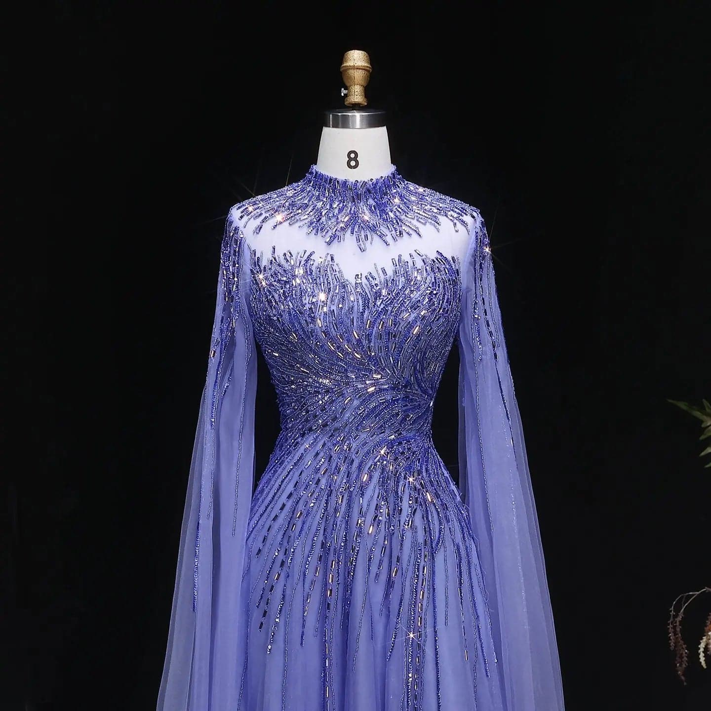 فستان سهرة بقصة حورية البحر وياقة عالية مزين بالخرز مع أكمام كاب SS134