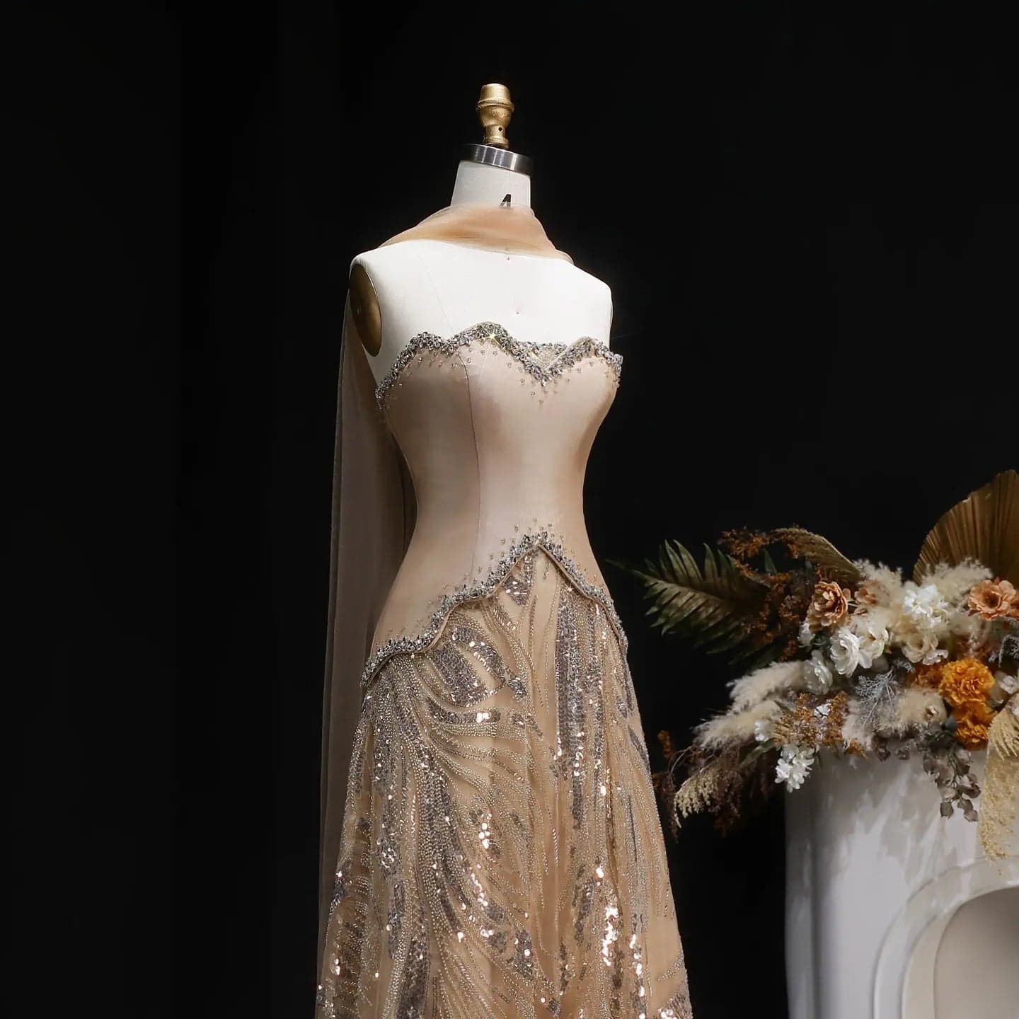 فستان سهرة شامبين من الساتان مزين بالخرز والترتر مع وشاح SS132