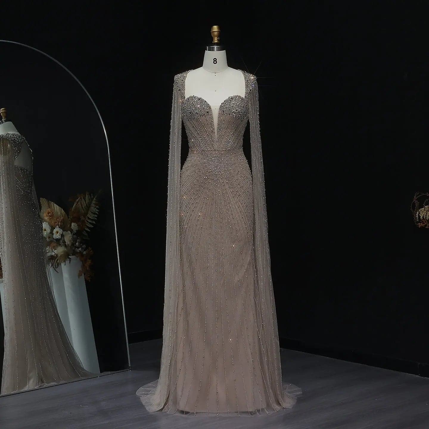فستان سهرة مزين بالكريستال مع كاب SS194