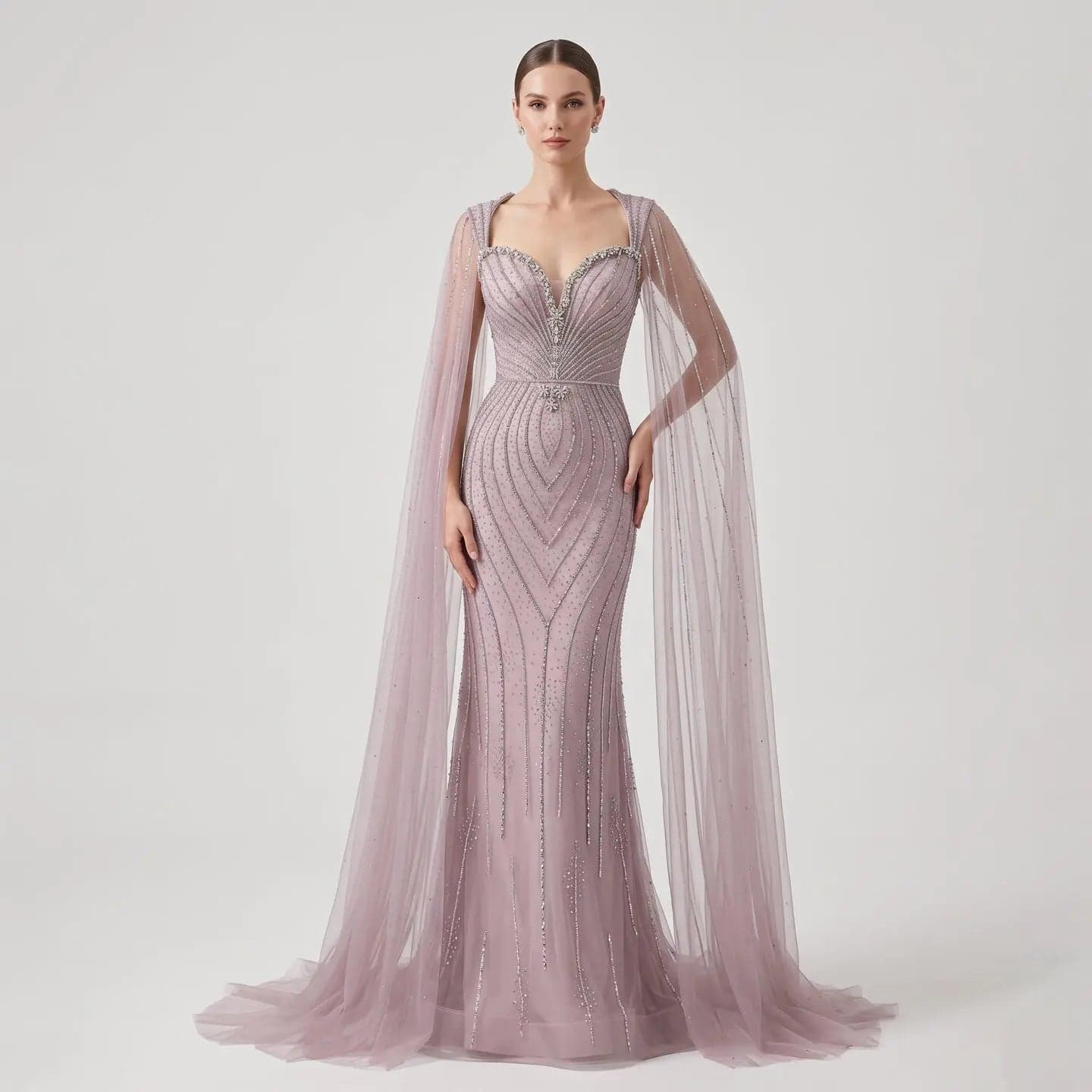 فستان سهرة بقصة حورية البحر مزين بالخرز بياقة قلب وأكمام كاب SS130