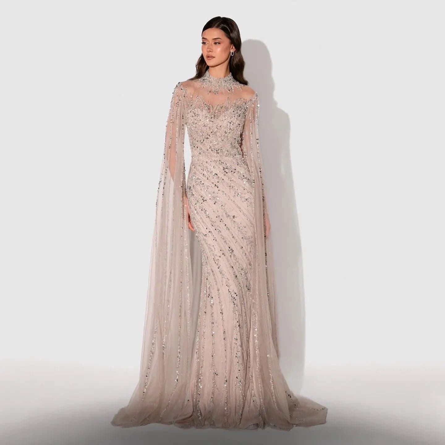 فستان سهرة بقصة حورية البحر وياقة عالية وأكمام كاب SS162