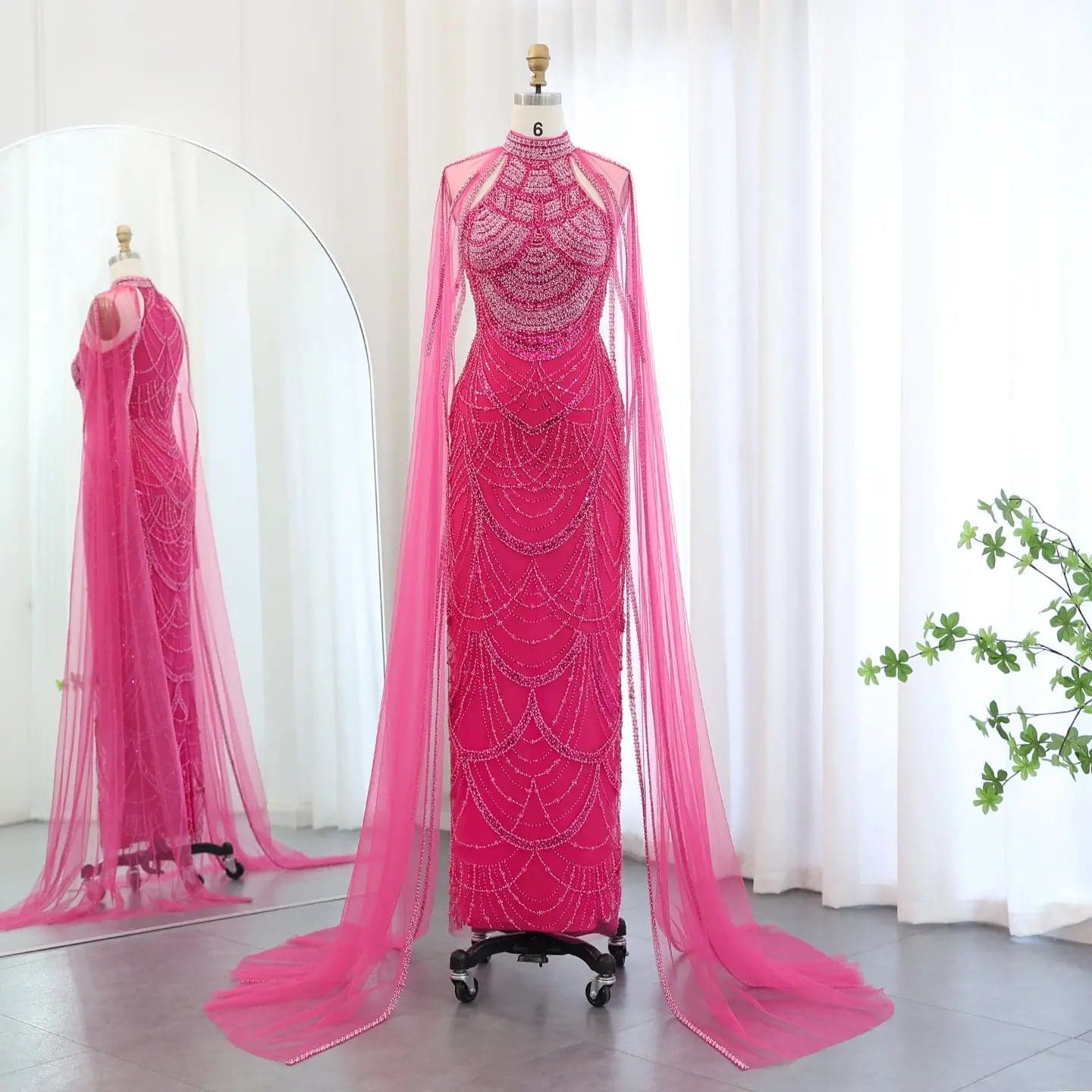 فستان سهرة فوشيا بأكمام كاب SS209