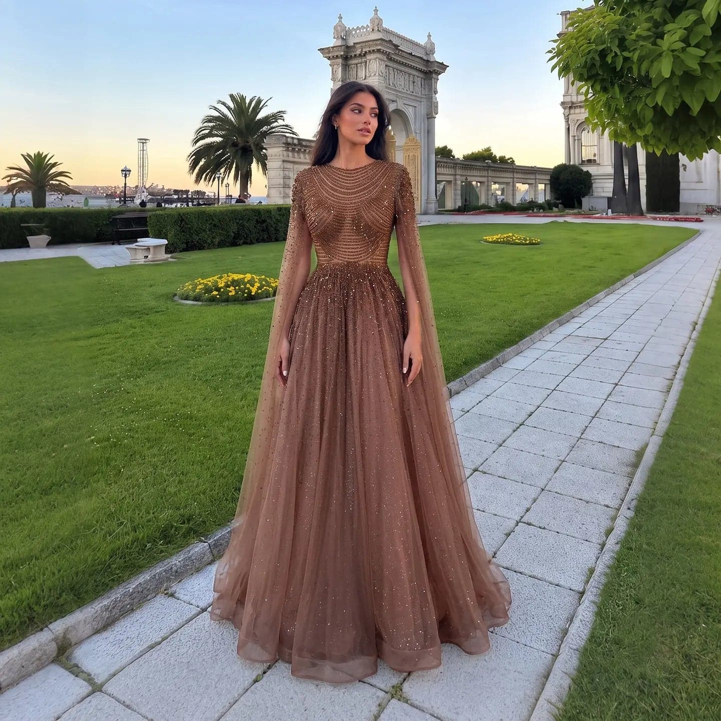 فستان سهرة مزين بالخرز وأحجار الراين بأكمام كاب SS059